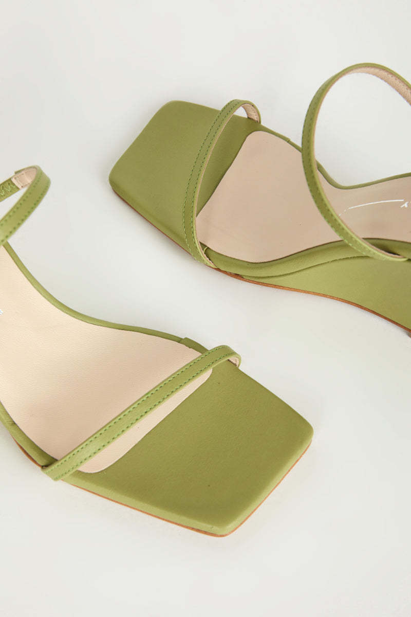 "INTENTIONALLY __________." Gretta Wedge - Sage