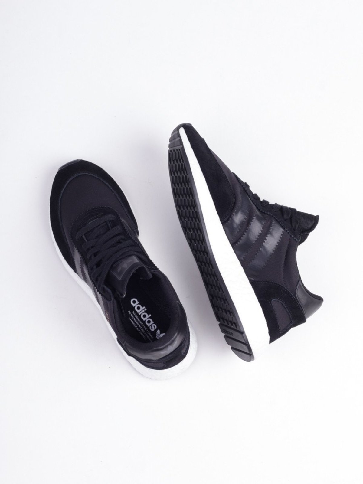 iniki core black