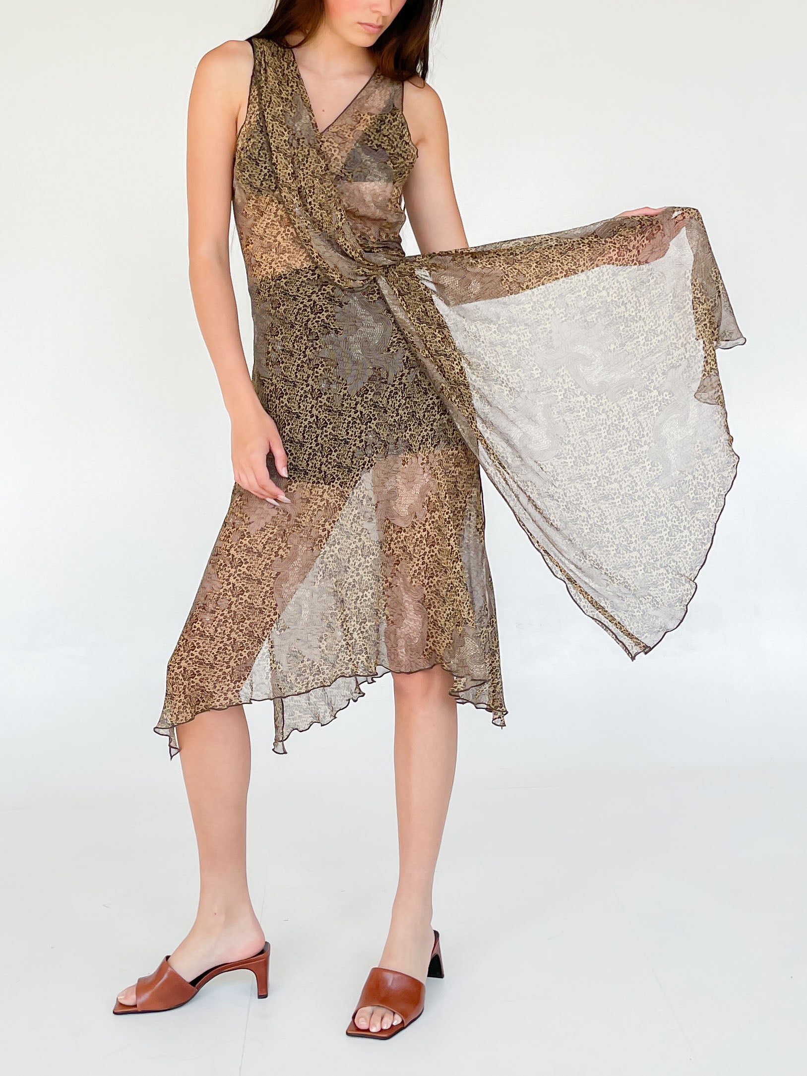 black long sleeve side cut out dress SAME Maxi Crafted from a finely Free People Womens Look seashell decorated maxi Color:As Photo (Royal Blue)