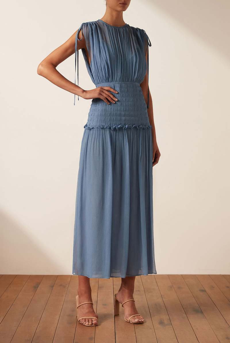 knee length dresses for ladies Forest Green Short Sleeve Side Ruched Midi Dress – AX Paris main image 1