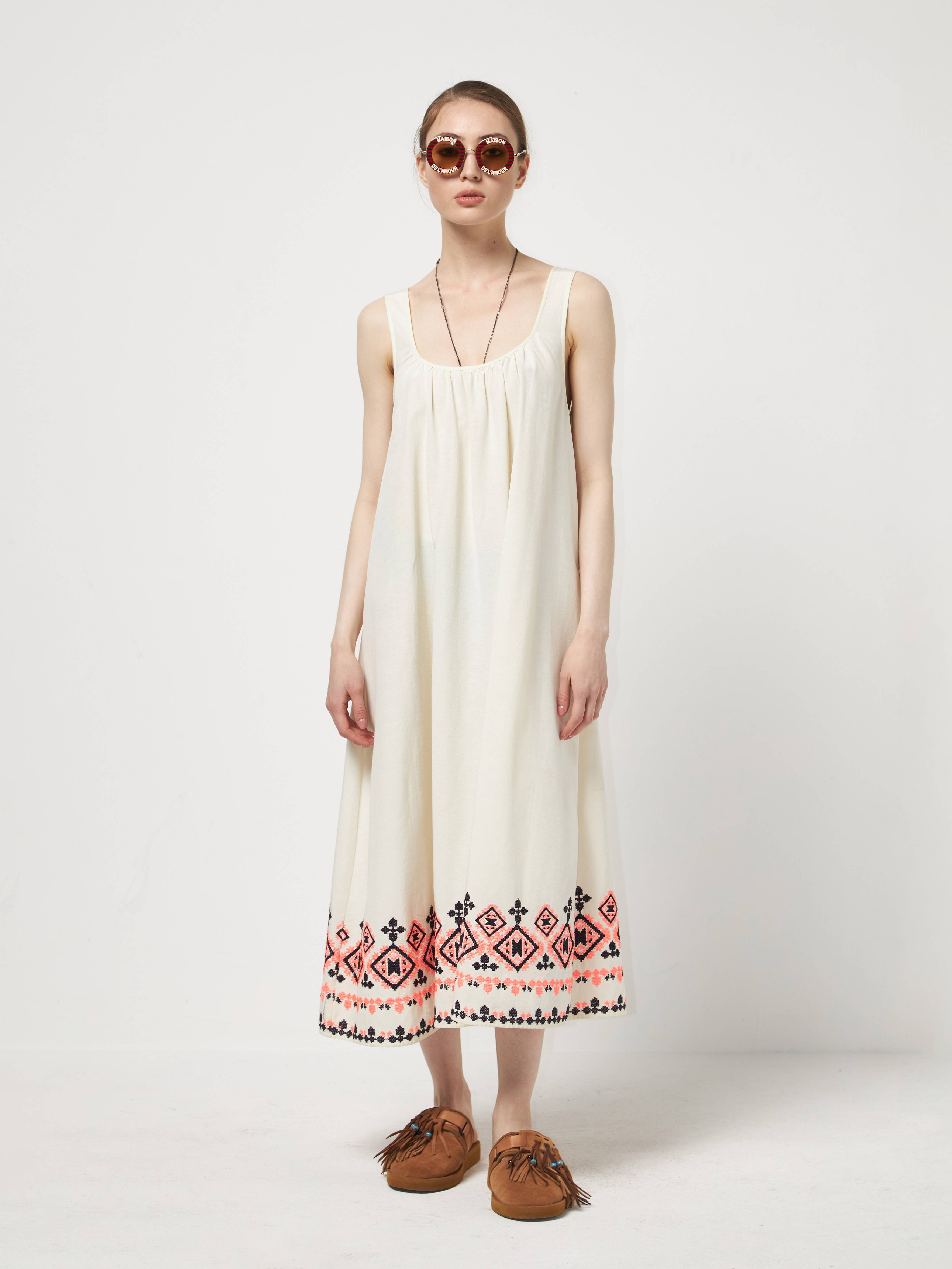 green emerald velvet dress Embroidered Peasant Dress – La Garçonne main image 1