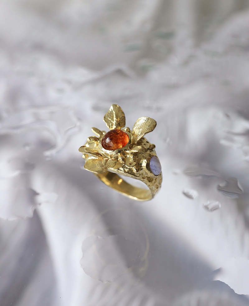 Ora-C Amber Blossom Ring - Brass Ora-C Amber Blossom Ring - Brass