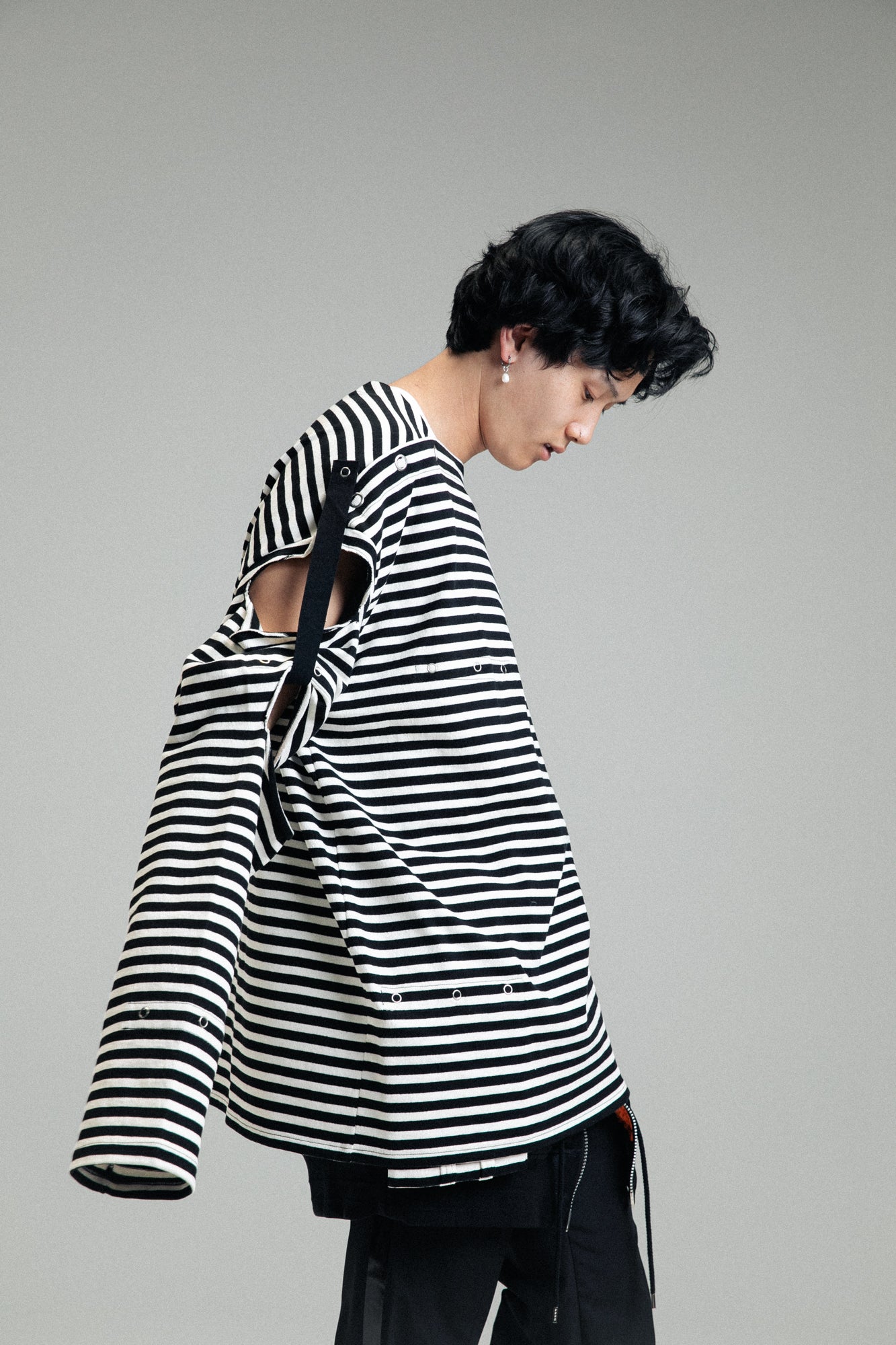 TheSoloist border stripes l/s sweater.
