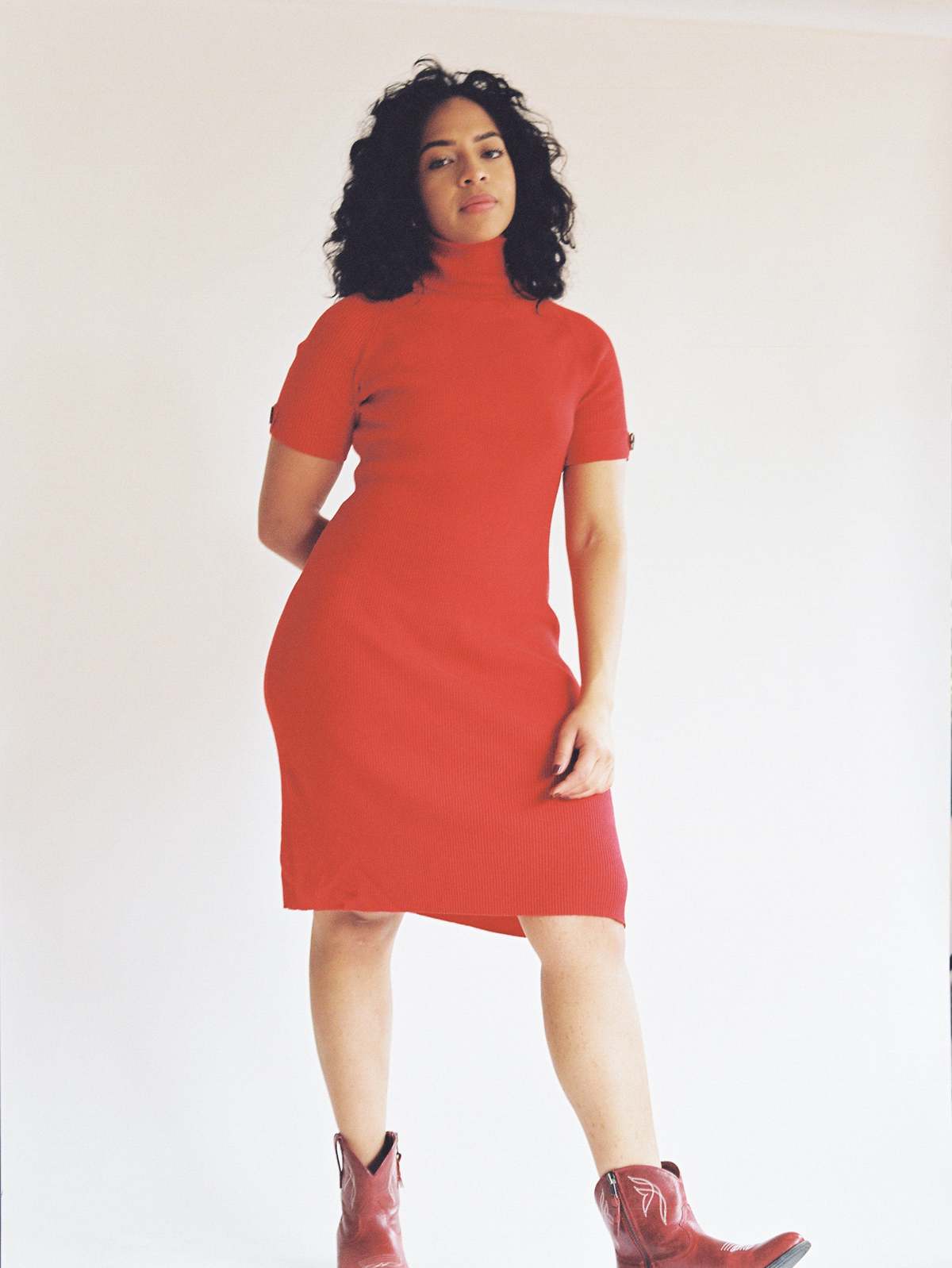 moda international knit dress Vintage Moda International cut-out back knit midi dress