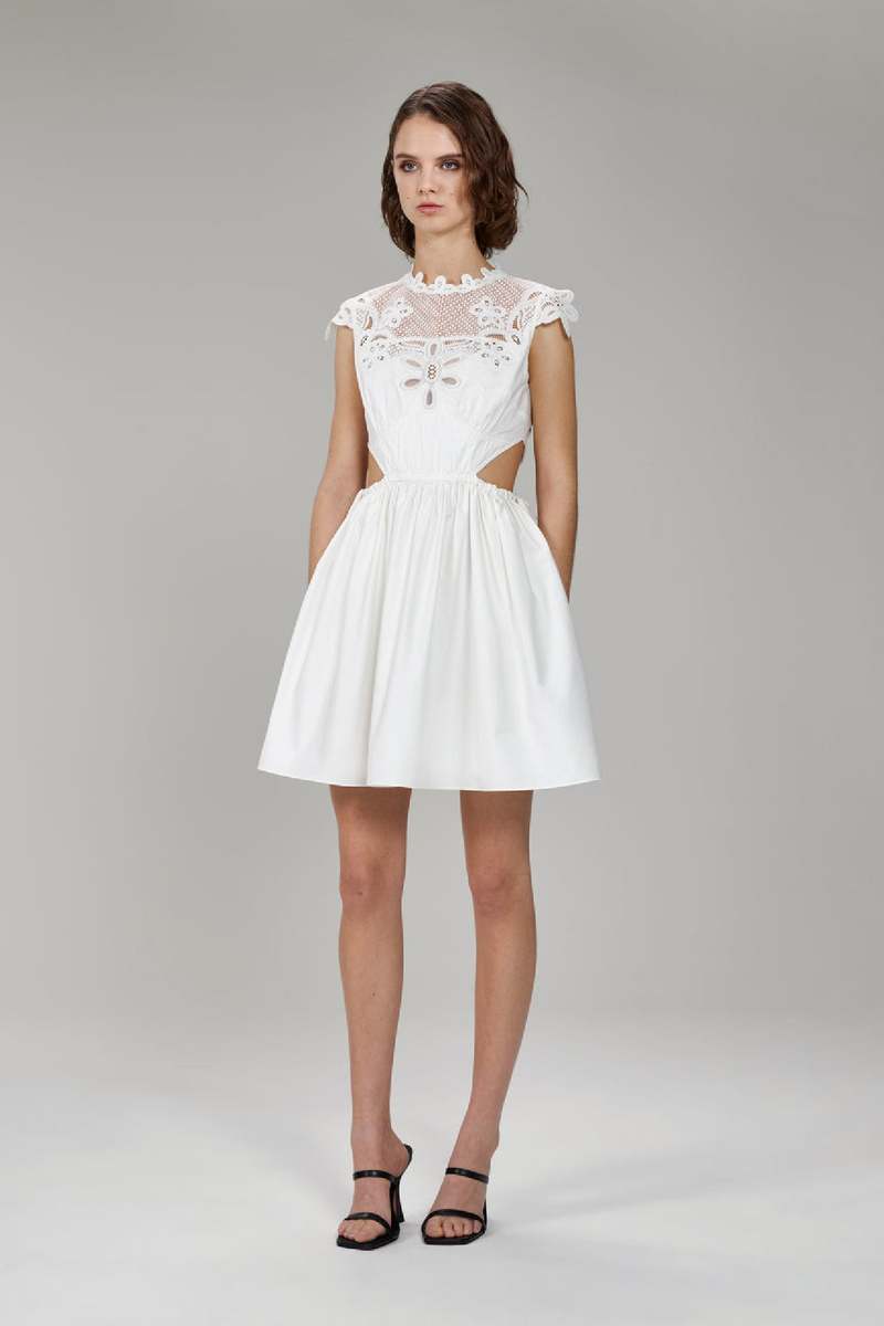 ◆SELF PORTRAIT 最新作◆Cotton Guipure ミニ シャツ ドレス◆ Self Portrait Cotton Guipure Lace Bib Mini Dress - white