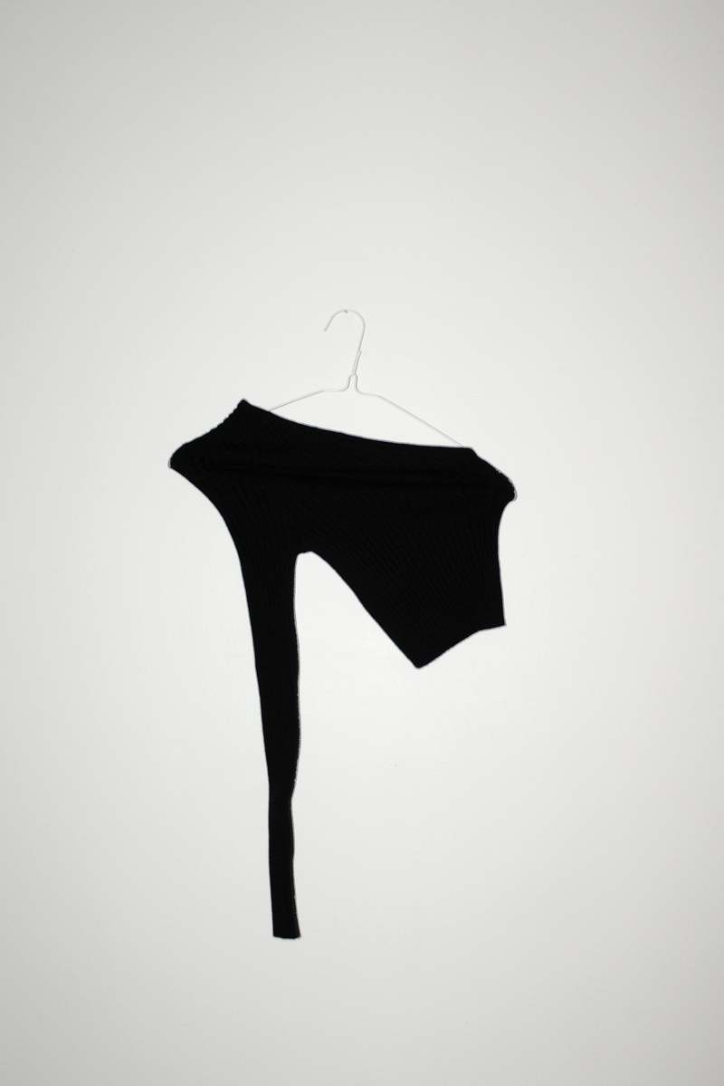 giu giu NONNA One Sleeve - Onyx giu giu NONNA One Sleeve - Onyx