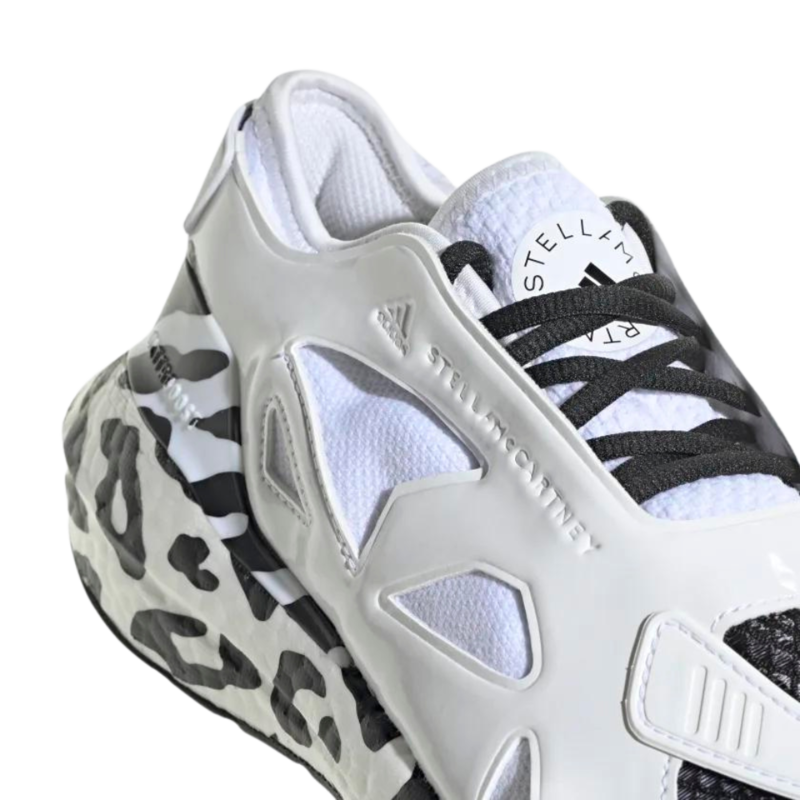 adidas by Stella McCartney Ultraboost 22 Graphic GY4410