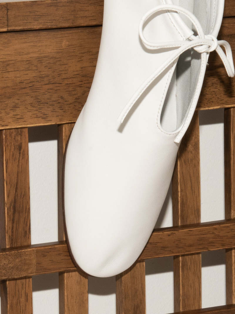 blush. Tulipe Flats - Bianco