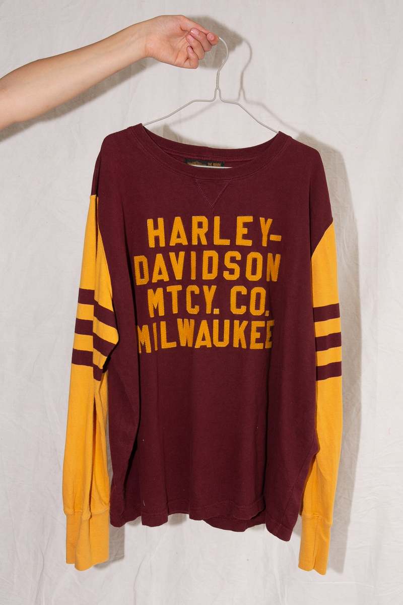 トップス Harley-Davidson Old English Font Long T Harley Davidson Of NYC Men's Short Sleeve Dealer Old English