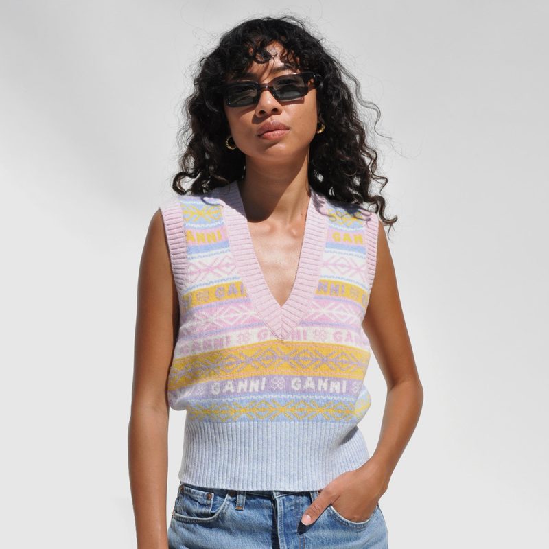 【関税＆送料込み】Ganni V-Neck Vest V-Neck Vest in Egret – SVRN