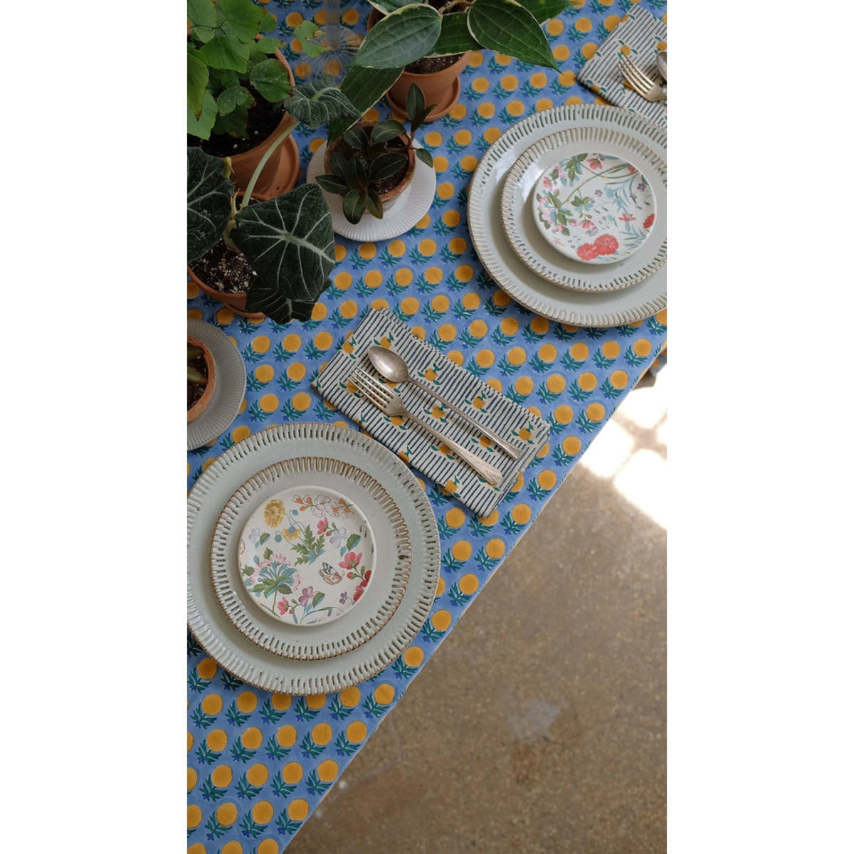 Soil to Studio Sonya Hand Block-Printed Table Cloth - Thumbnail 3