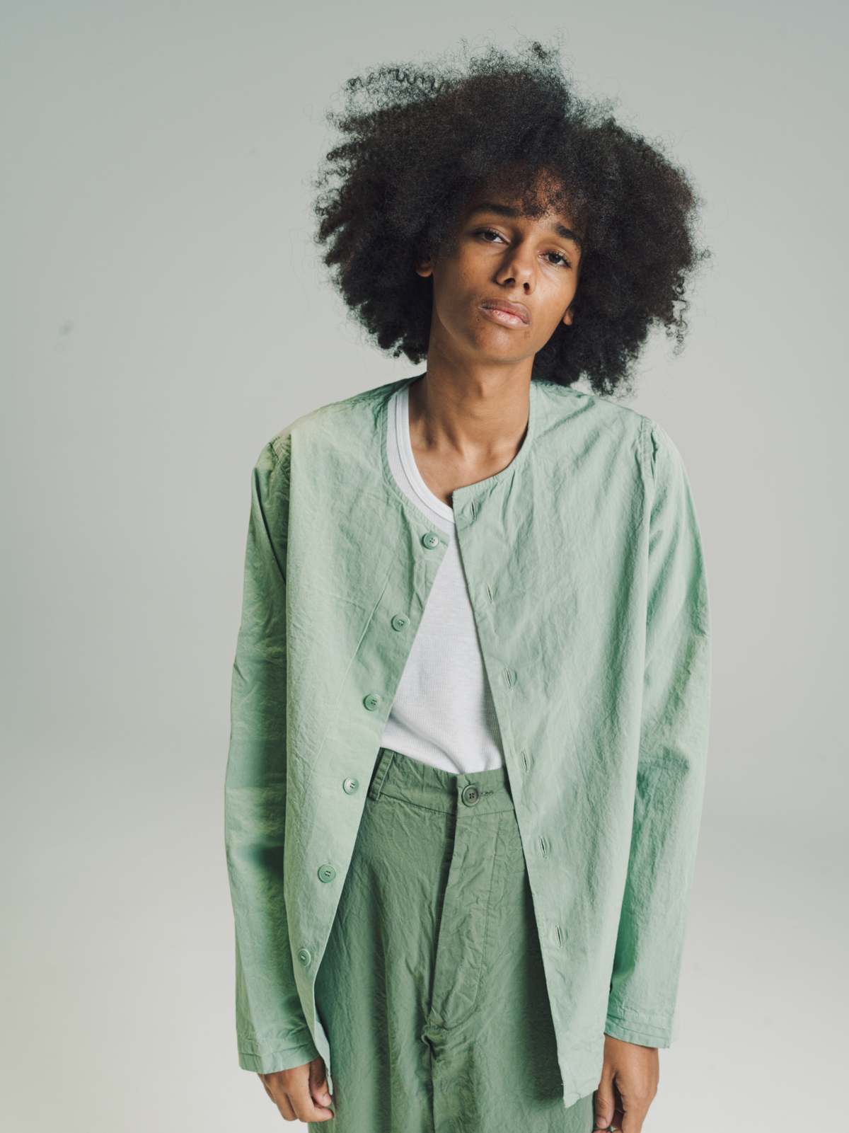 MサイズCASEY CASEY DOUBLE DYED VERGERシャツ Casey Casey Paper Cotton Verger Shirt - Sage | Garmentory