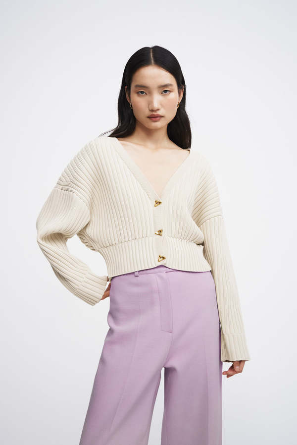 ÁERON Mount Cardigan - Cream | Garmentory