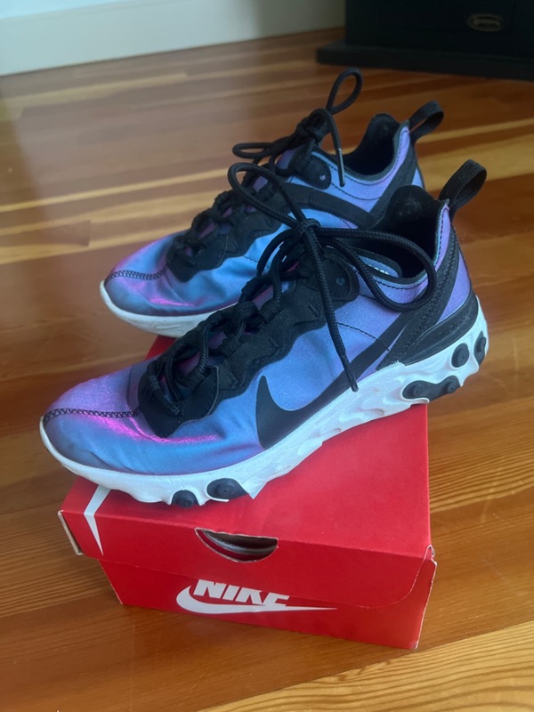 Nike react element 55 best sale wide feet