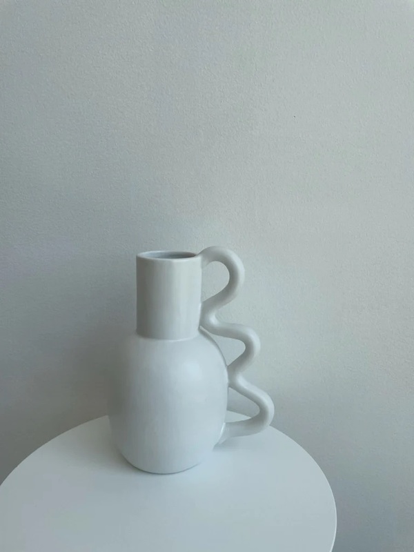 RiRiKu Wavy Handle Vase Garmentory