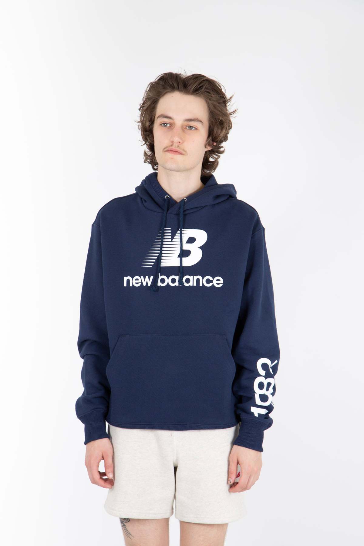 韓国発! IU着用!!【New Balance】UNI Heritage Hoodie 韓国発! IU着用!!【New Balance】UNI Heritage Hoodie (New