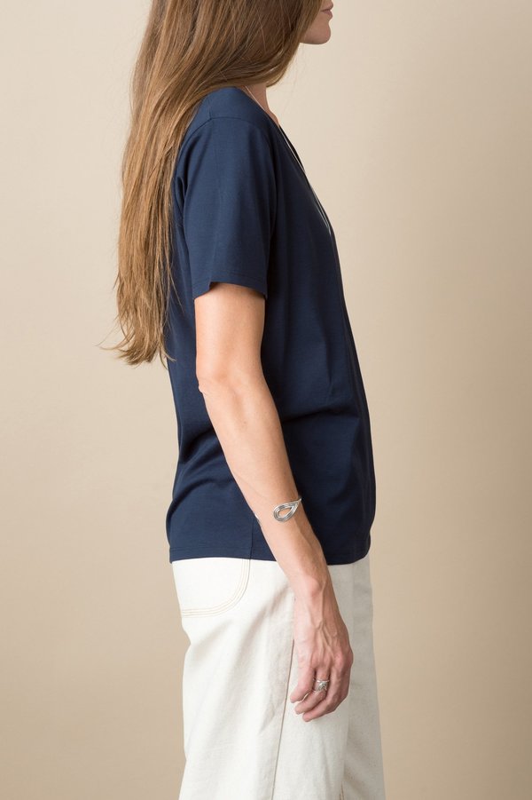 Handvaerk V Neck Tee In Dark Navy