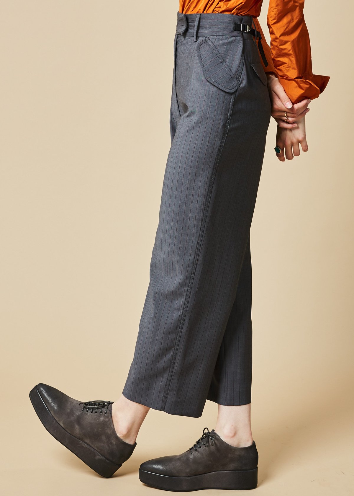 Ter et Bantine Cropped Pinstripe Cinch Pant - GREY/RED - Image 3 of 4