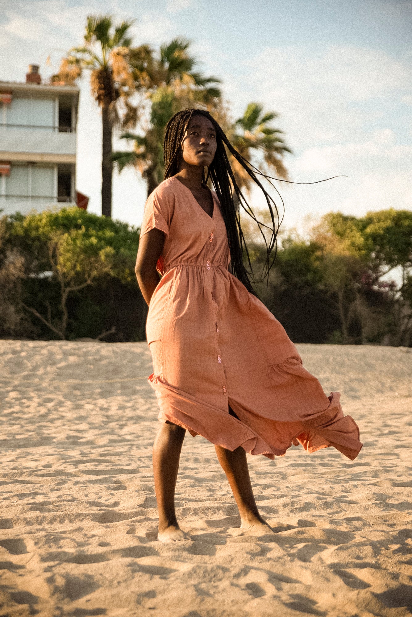 aretha orange dress Tangerine: a zesty hue, ripe for the season. , 1/2. The ARETHA Dress: ideal for dancing in., 3. Even better in motion: the colour-blocked MILLIGAN Dress. , 4/5. The LUPITA Dress in Rust, knotted to