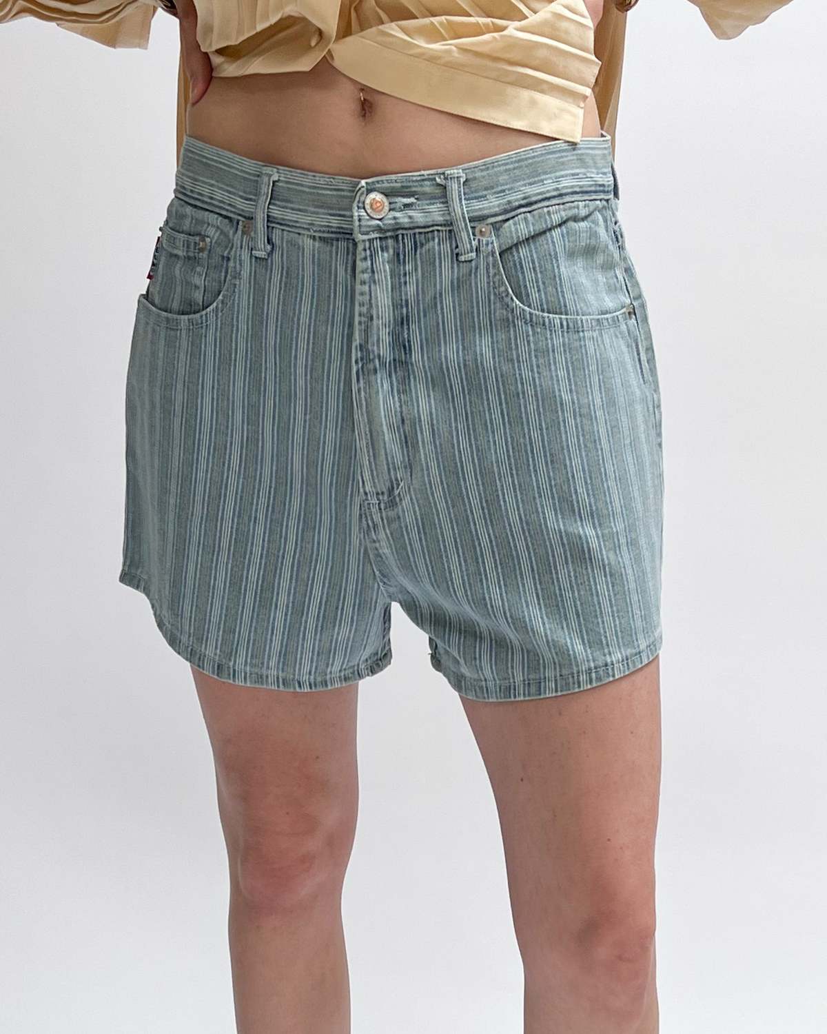 LIGHT STRIPED DENIM SHORT main image 1
