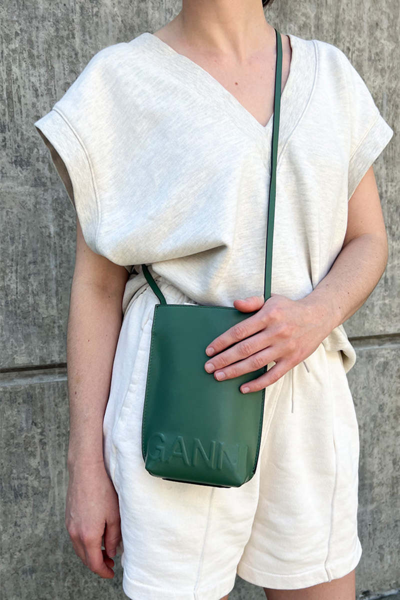 【新品】GANNI Banner Small Crossbody GANNI - Small Banner Crossbody Bag GANNI