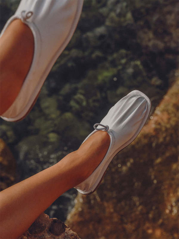 【HEREU】 PUNTERA CHESTNUT PUNTERA - Pleated-Toe Pump – Hereu Studio