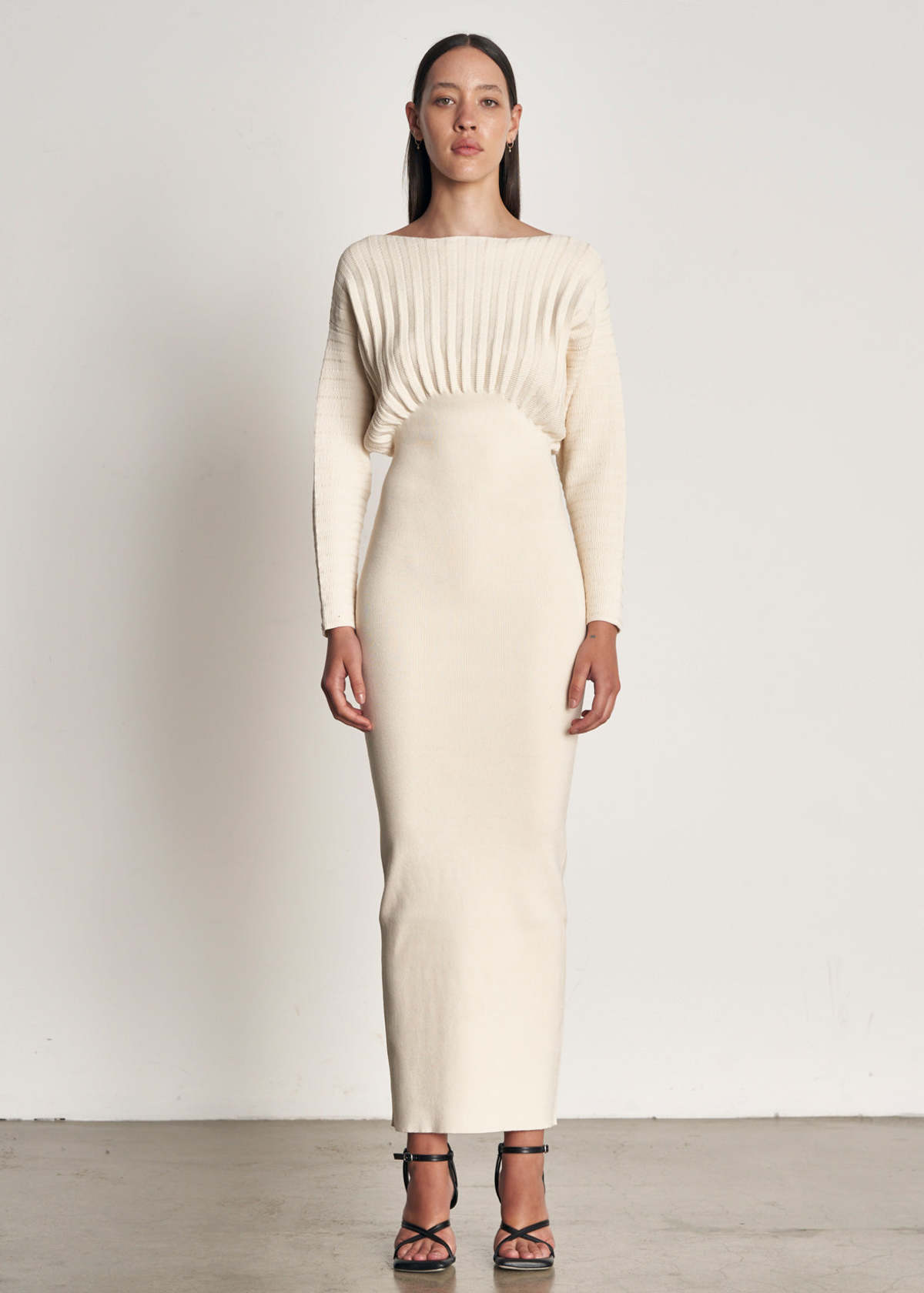 Wynn Hamlyn Accordion Knit Gown - IVORY - Image 2 of 4