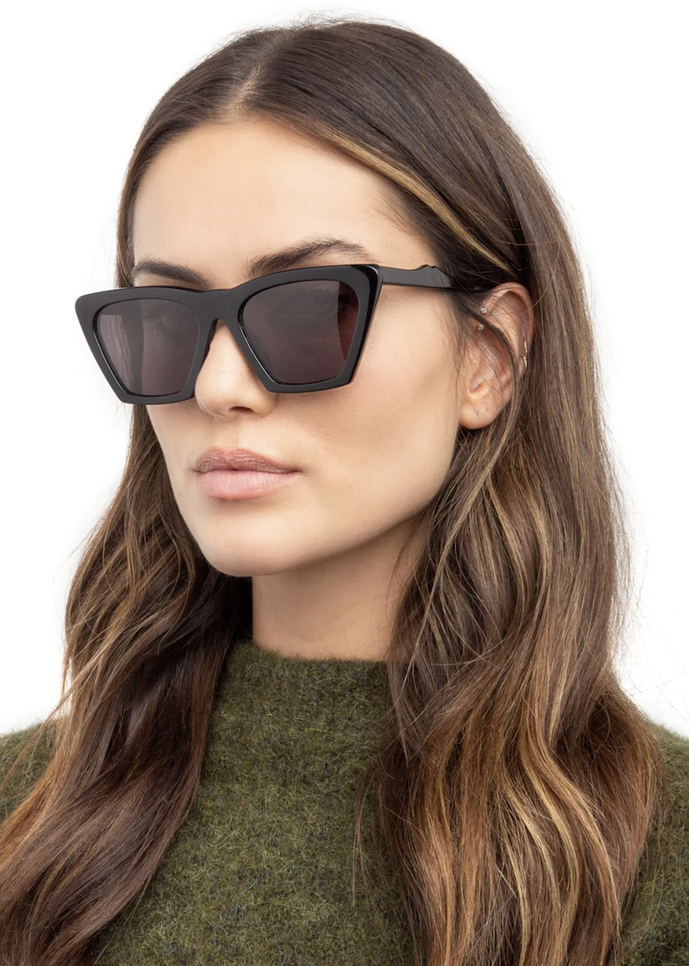 Illesteva Lisbon - Black | Garmentory display picture 3