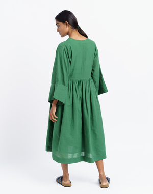 World Of Crow Gathered Midi Dress - Basil Green | Garmentory