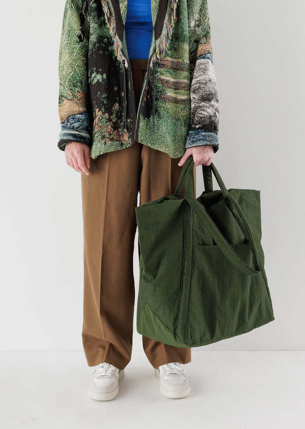 BAGGU TRAVEL CLOUD BAG L カーキ ショルダーバッグ BAGGU Travel Cloud Bag - Bay Laurel | Garmentory