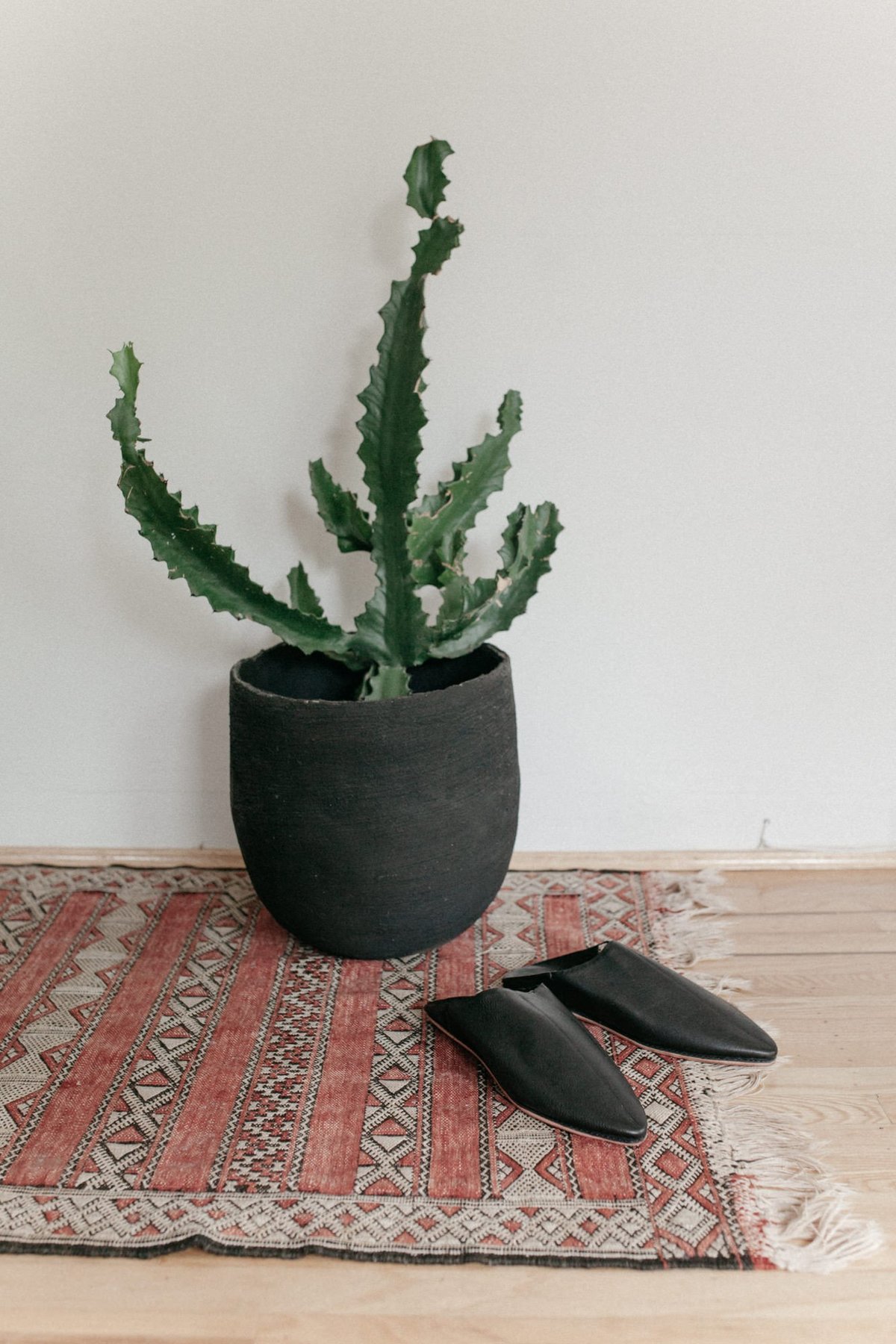 TWENTY ONE TONNES Black Babouche Slippers - Image 2 of 5