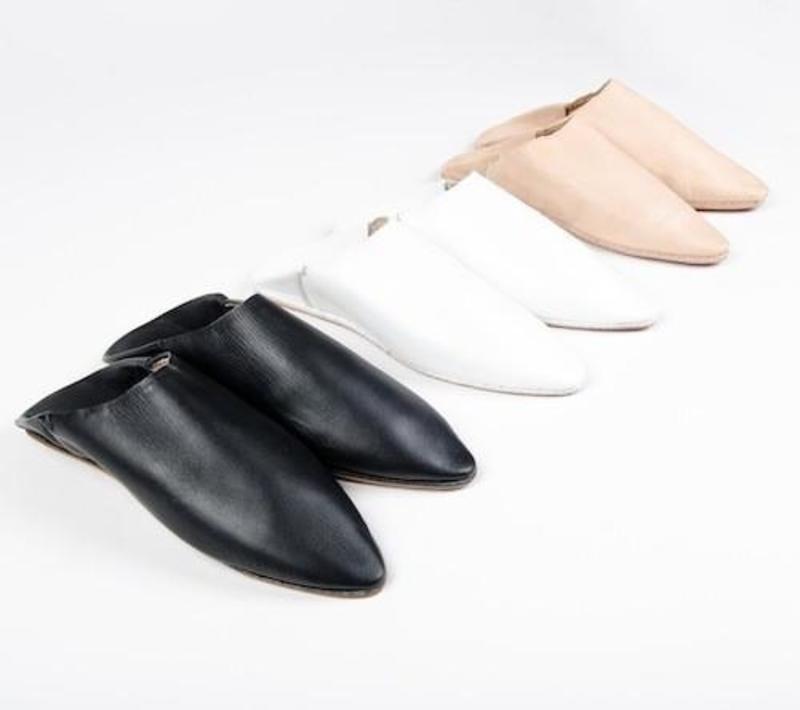 TWENTY ONE TONNES Black Babouche Slippers