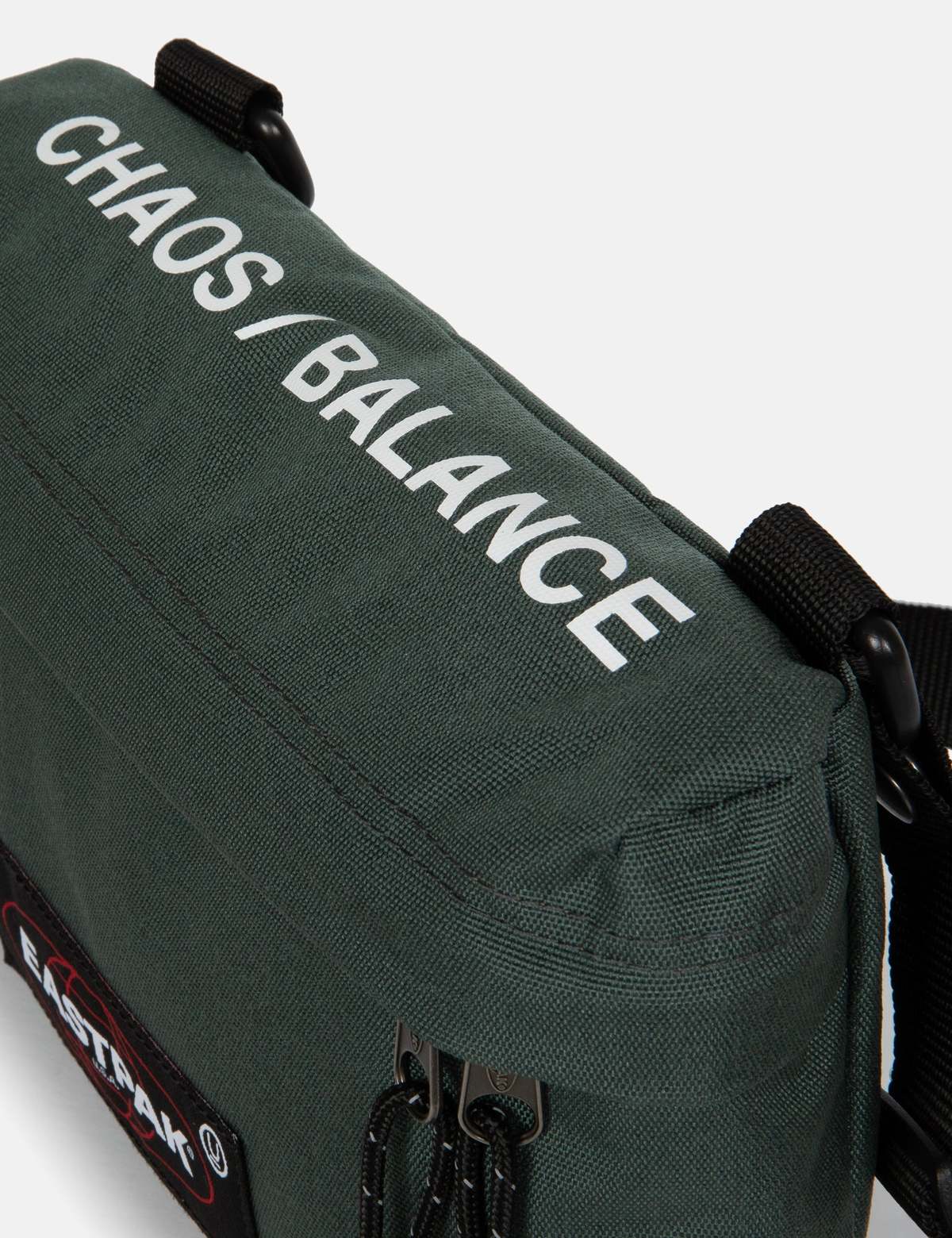 (正規店出品)UNDERCOVER x EASTPAK CROSSBODY BAG KHAKI CAMO Eastpak x Undercover Crossbody Bag in Black – Oneness Boutique