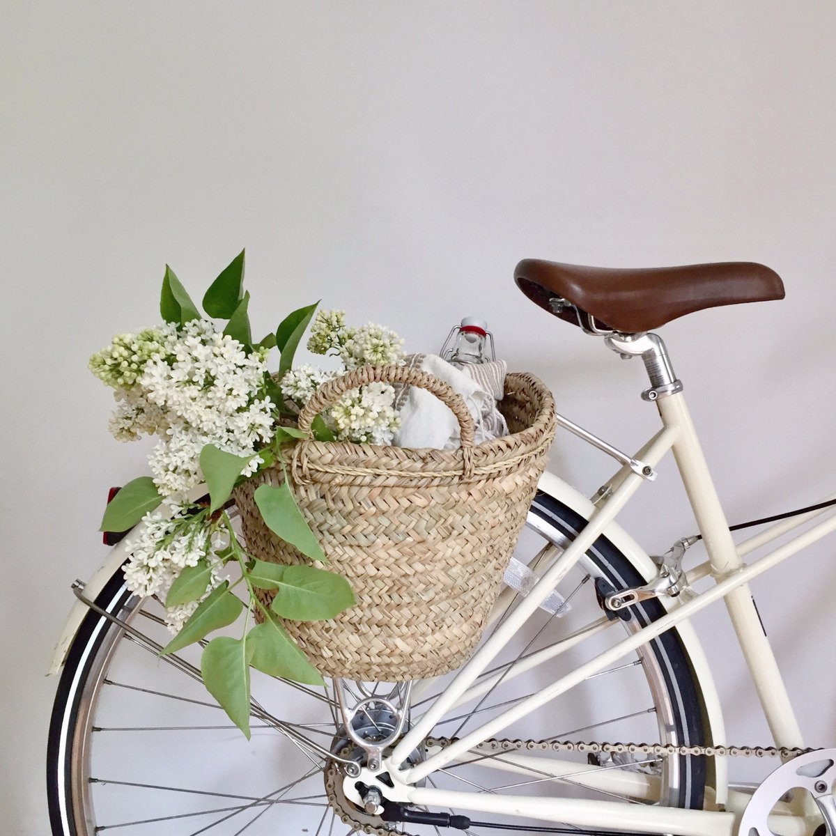 Twenty One Tonnes Saddle Basket - Image 4 of 5