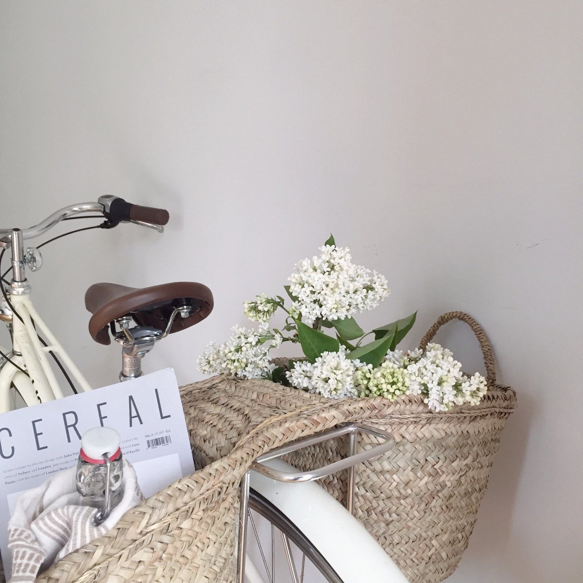 Twenty One Tonnes Saddle Basket - Image 5 of 5