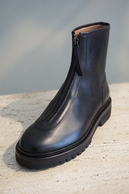 Legres Zipper Oiled Boot - Black