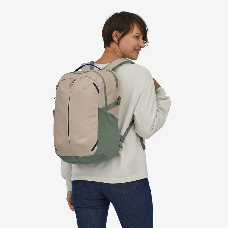 hemlock green patagonia backpack Guidewater The large front pocket provides easy access Patagonia Fieldsmith Lid Backpack