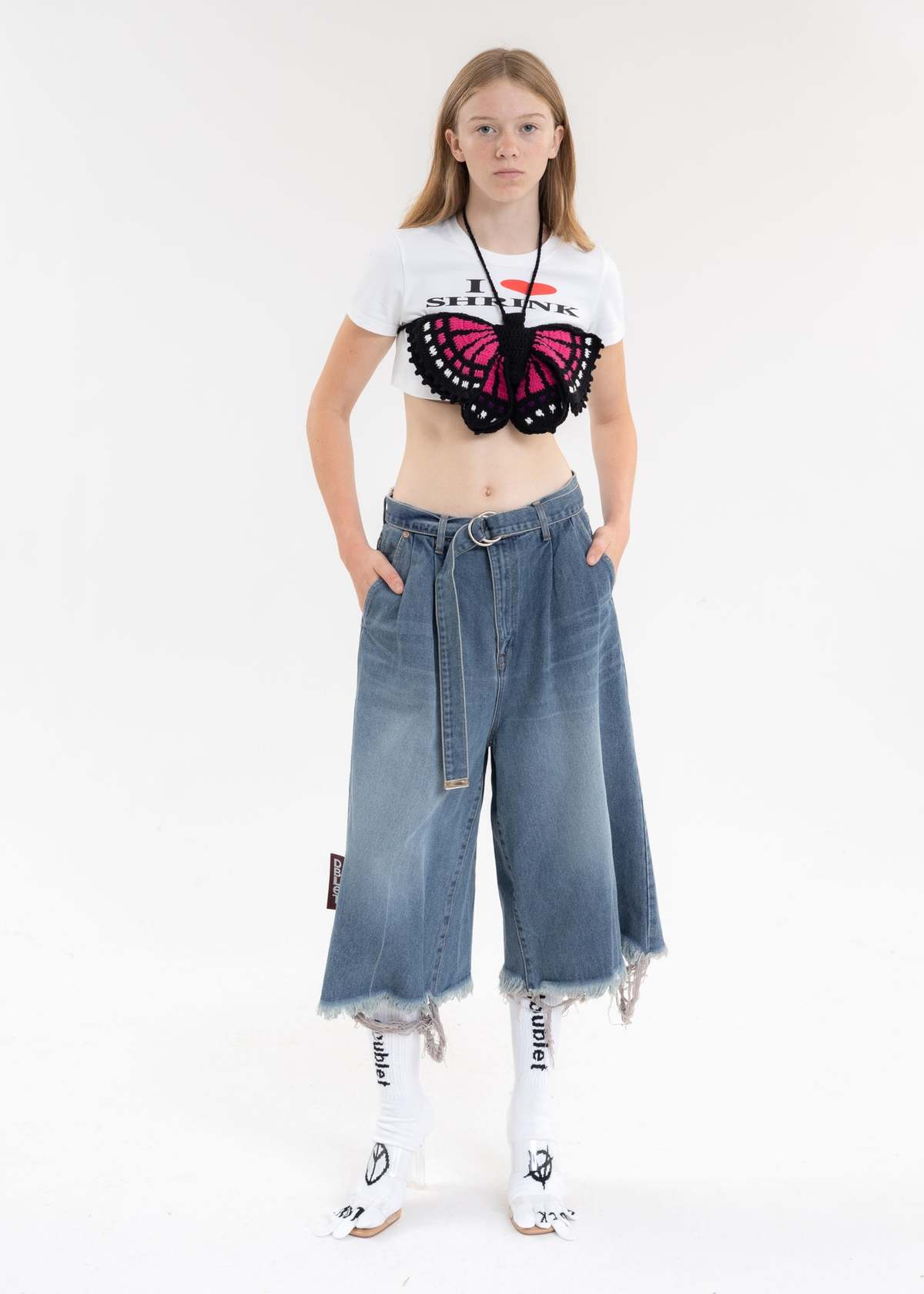 パンツ doublet RECYCLE DENIM CUT-OFF WIDE PANTS Doublet RECYCLE DENIM CUT-OFF WIDE PANTS - Indigo | Garmentory