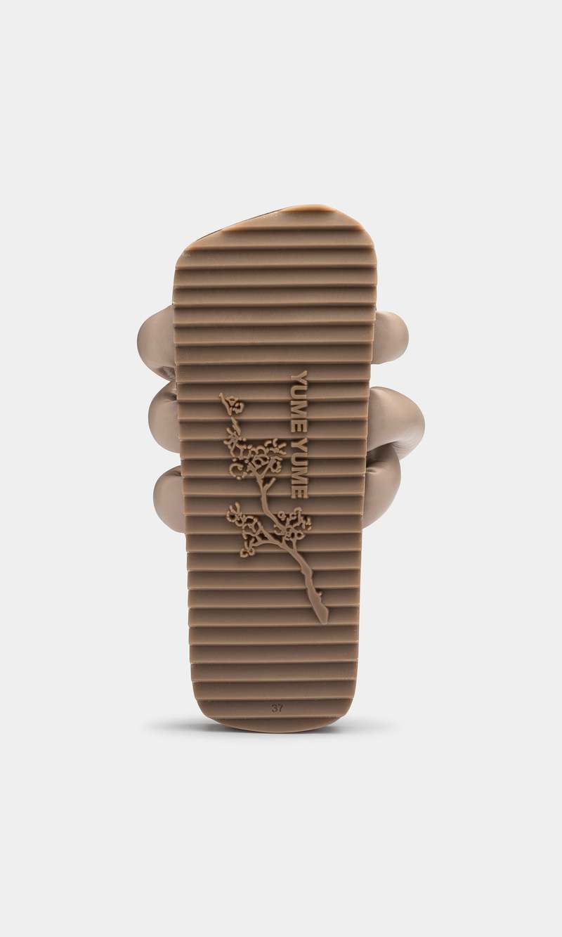 Yume Yume Tyre Slide - Dark Beige Yume Yume Tyre Slide - Dark Beige