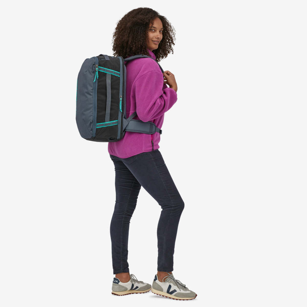patagonia mini black hole 26l Hole MLC Worn Wear This exquisite shoulder bag from the renowned brand Patagonia is a must Patagonia Black Hole Mini MLC
