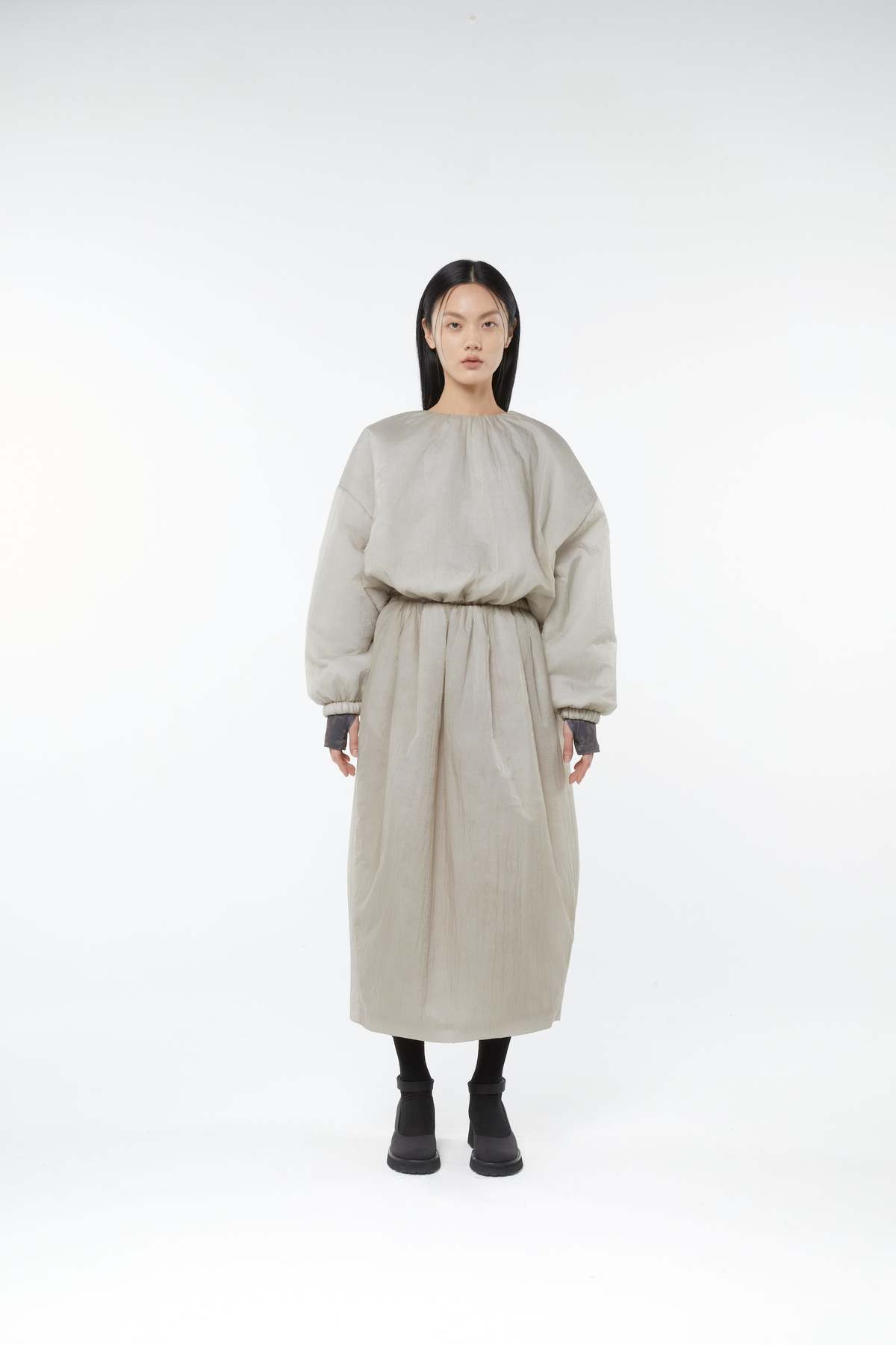 【AMOMENTO】24fw PADDED CROP JUMPER AMOMENTO PADDED CROP JUMPER | Garmentory