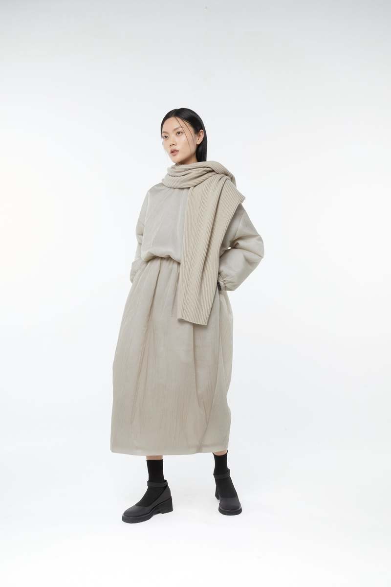 【AMOMENTO】24fw PADDED CROP JUMPER AMOMENTO PADDED CROP JUMPER | Garmentory