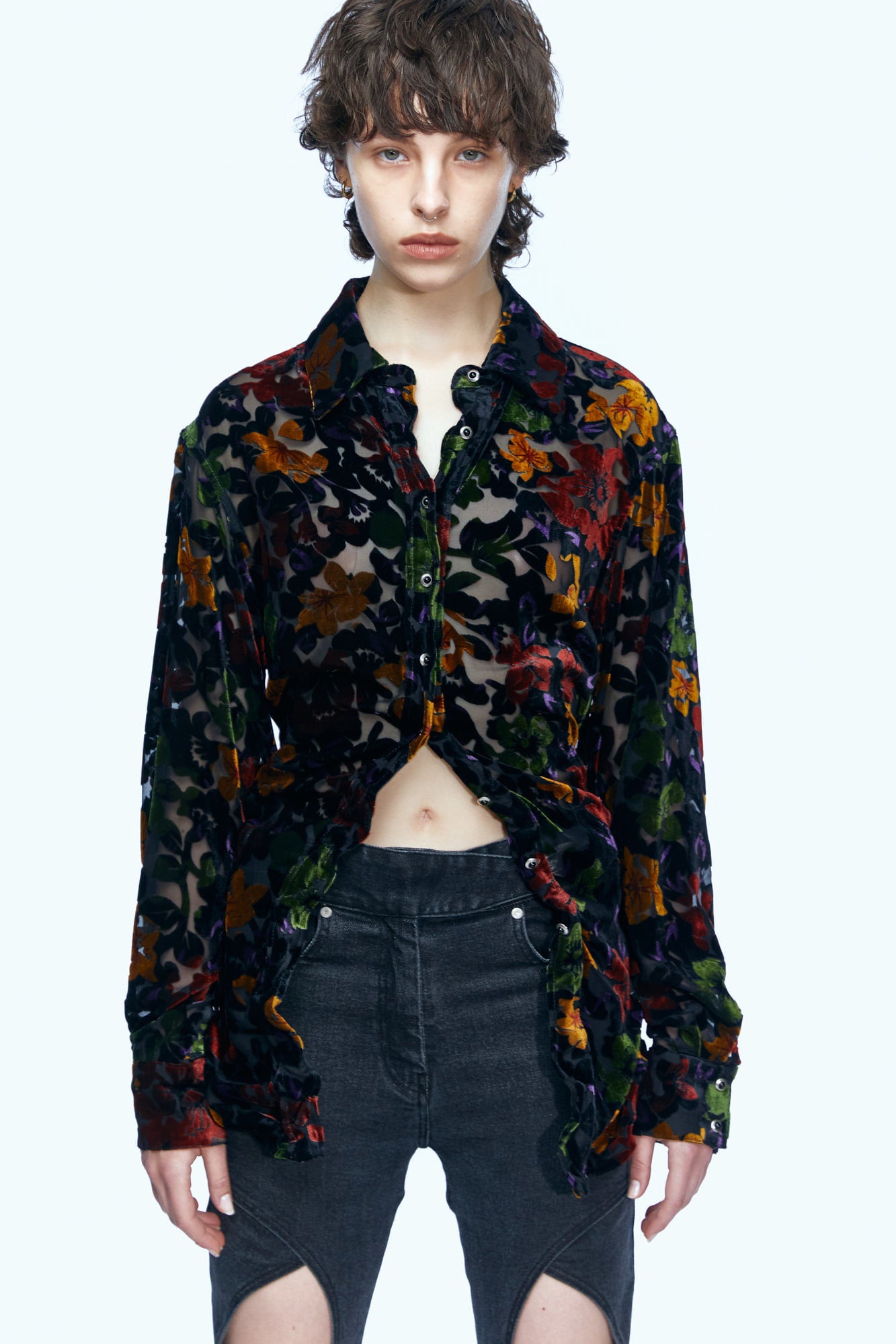 【関税込み】Andersson Bell ブラック Flower シャツ Andersson Bell Flower Jacquard Shirt Black | UJNG