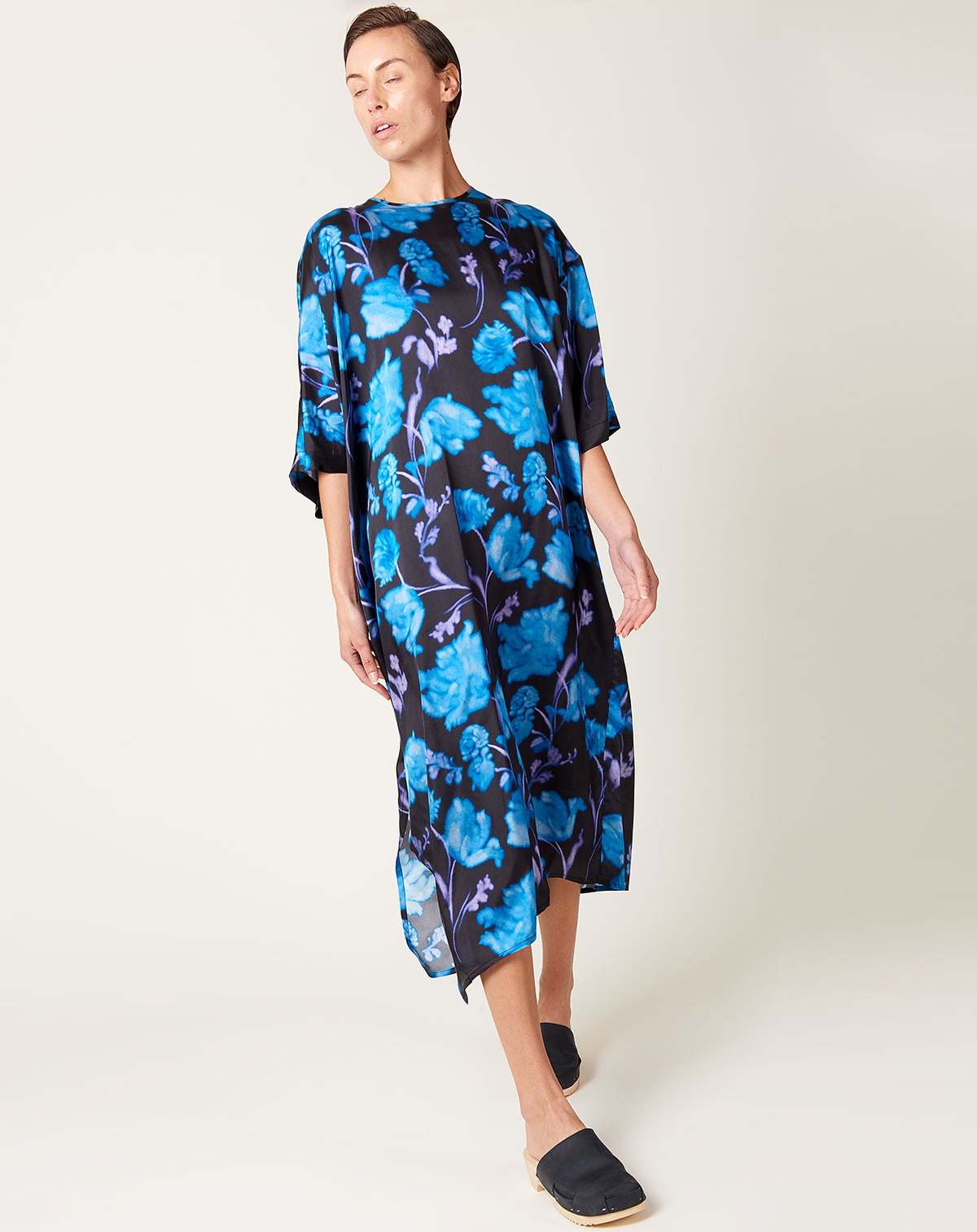Darcia Dress in Blue Peonies - Image 3 of 6