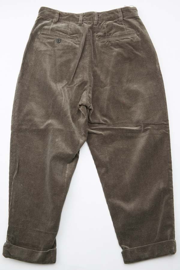 Beams Plus 2Pleats Corduroy Pant - Dark Green | Garmentory