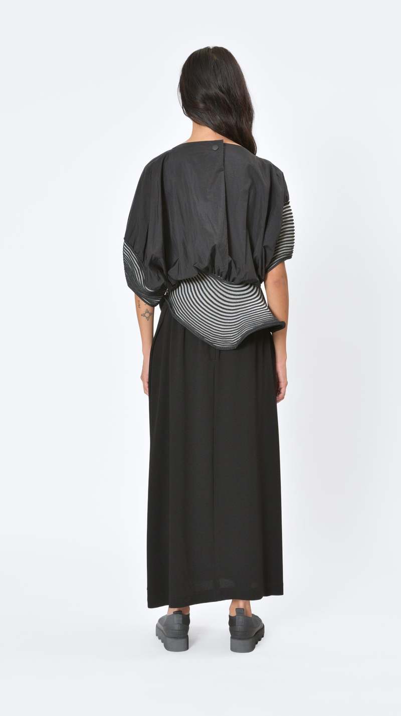Issey Miyake Winding Solid Top - Black | Garmentory