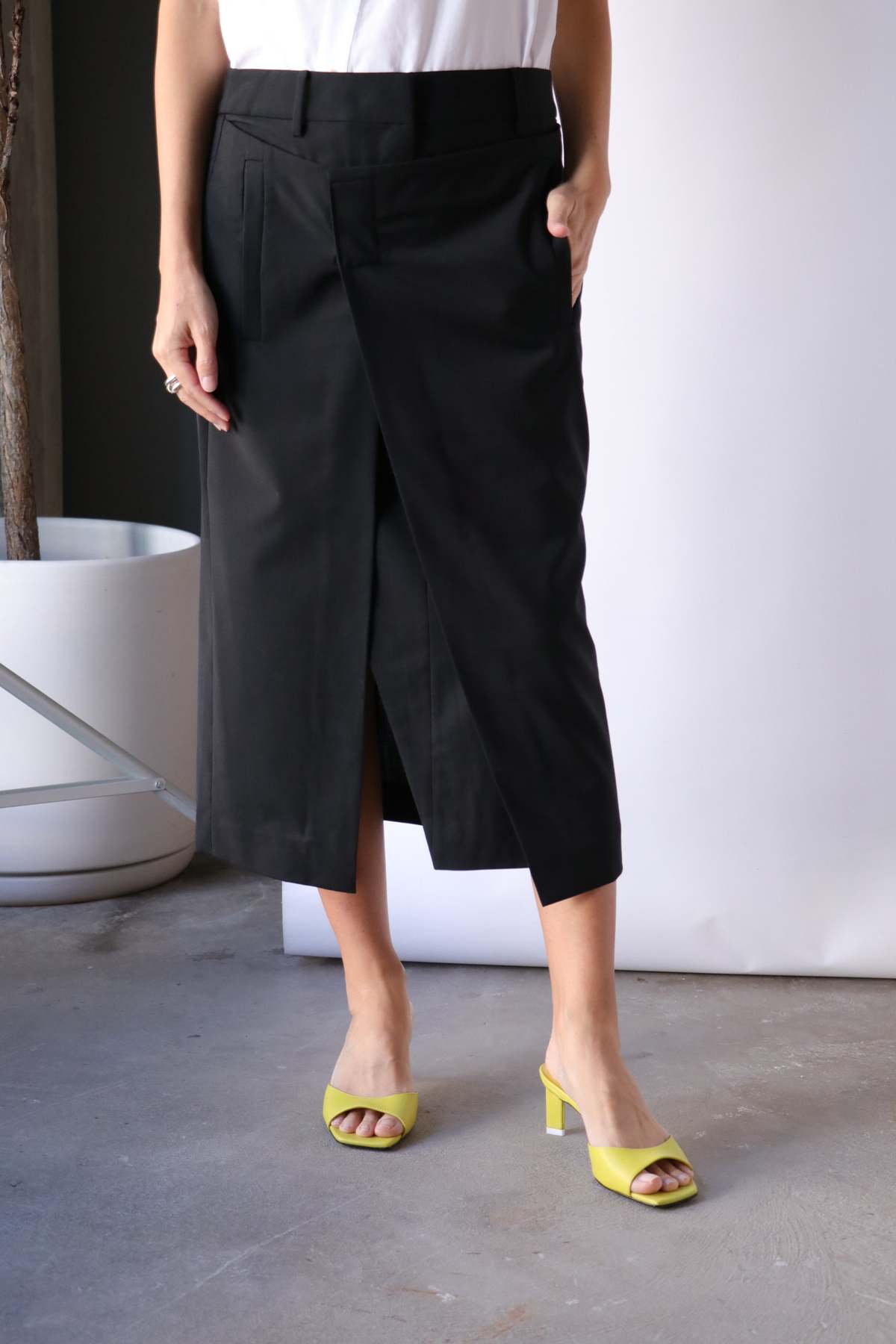 Tシャツ・カットソー SOFTY WOOL STRING WRAP SKIRT PANTS BLACK 001_black_5d640cba-3e43-45d6-