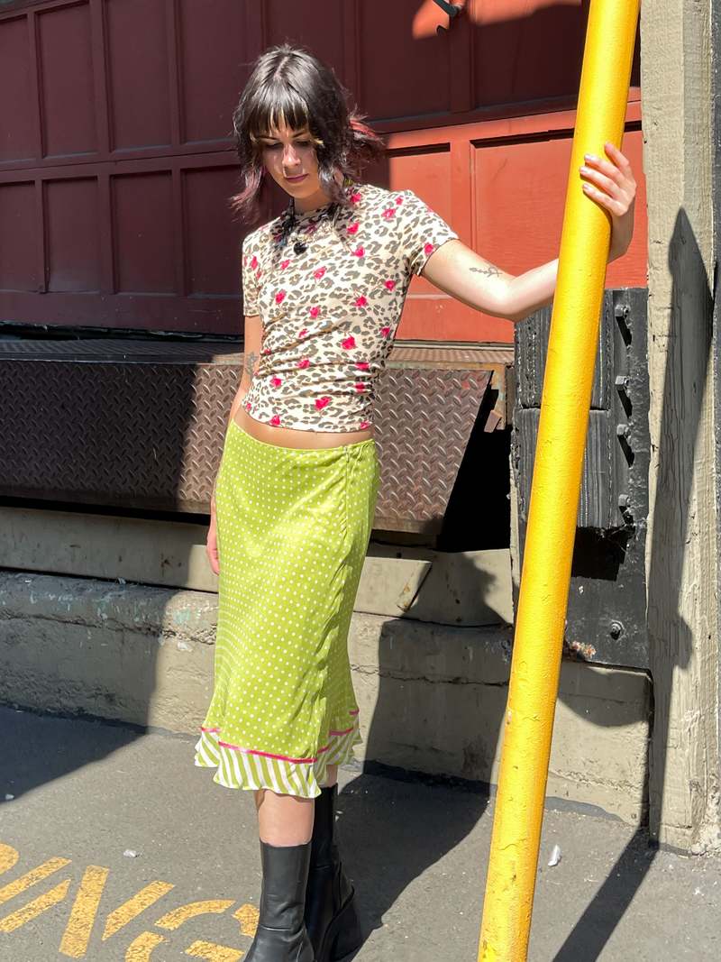 美品】Blumarine blugirl ドット柄スカート シルク ブルマリン 美品】Blumarine blugirl ドット柄スカート シルク ブルマリン