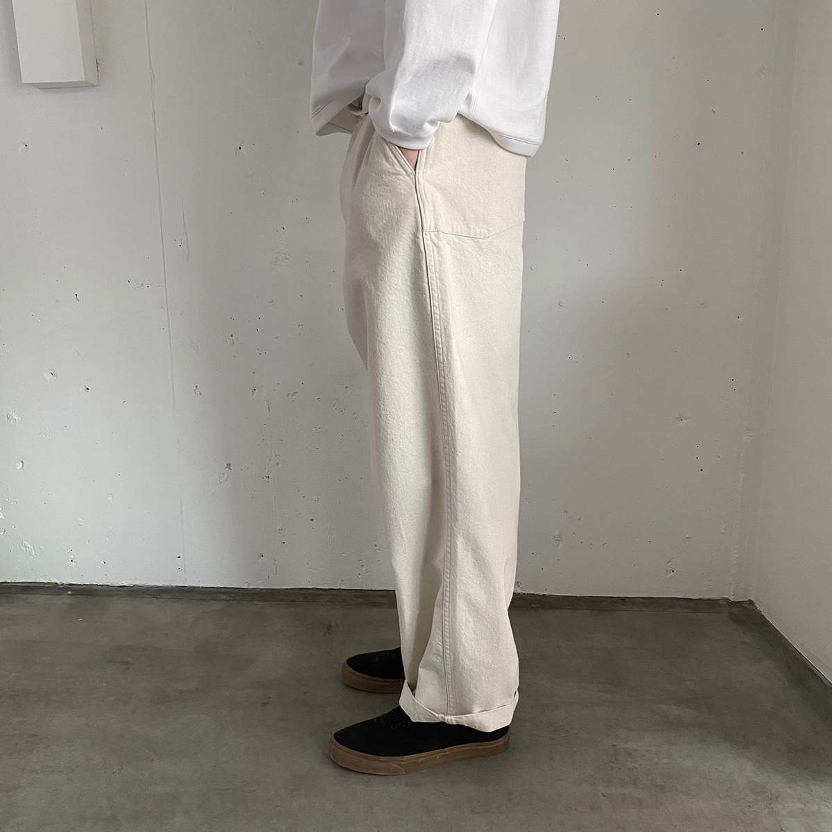 Still By Hand 10oz Denim Wide Pants - Black | Garmentory