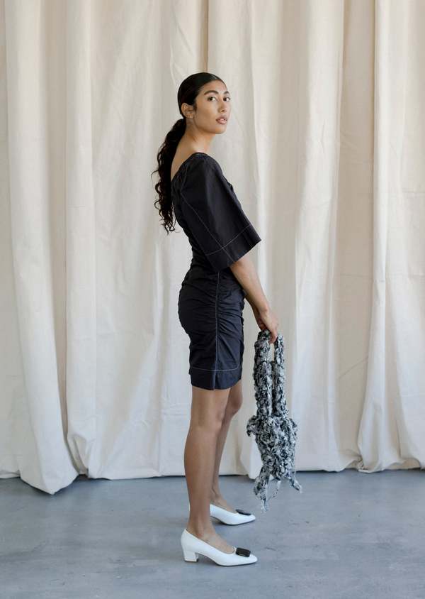 【関税込み】GANNI ブラック Ruched Mesh ミニワンピース Ganni Ruched Mini Dress - Black | Garmentory